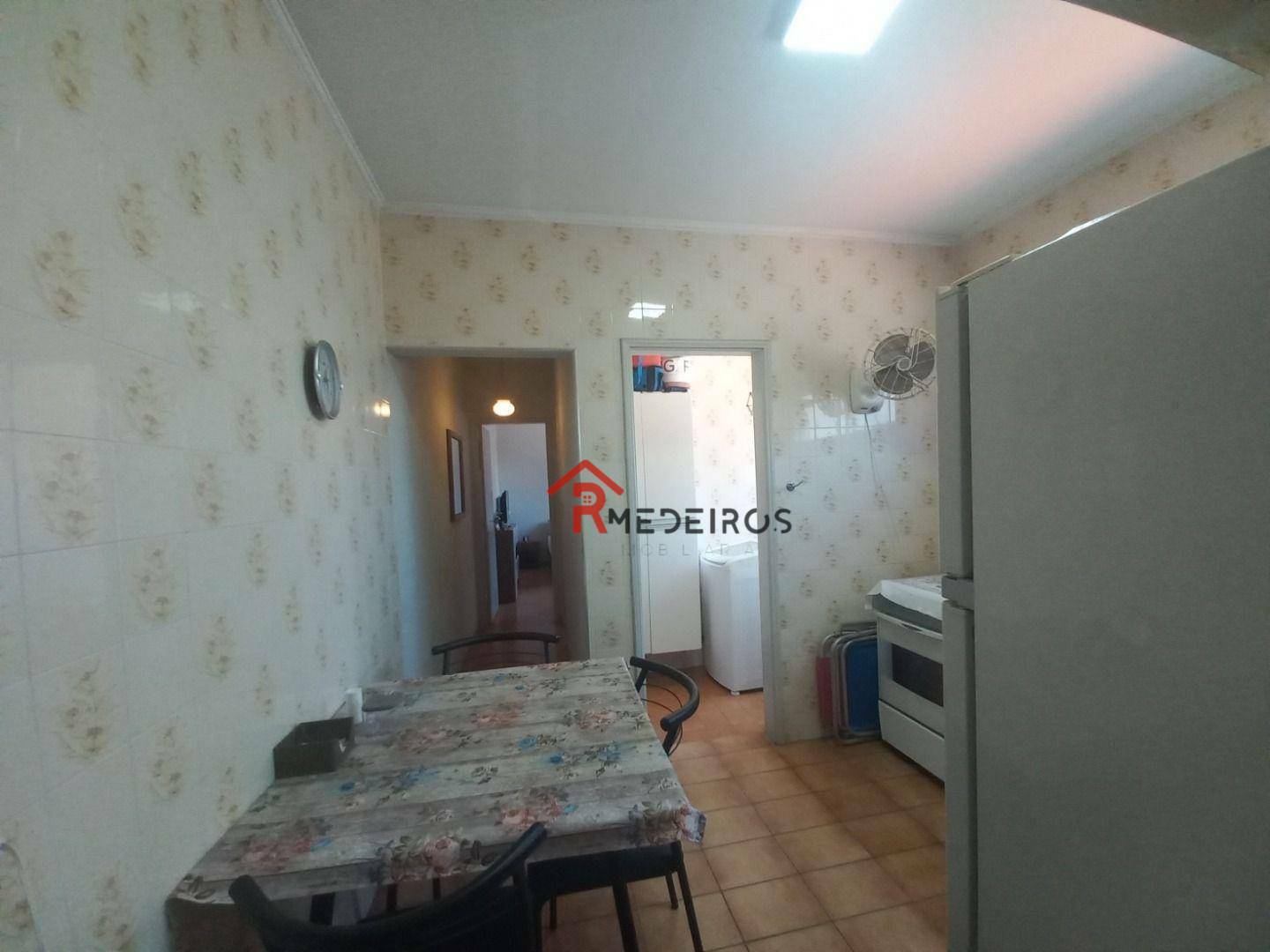 Apartamento à venda com 1 quarto, 63m² - Foto 4