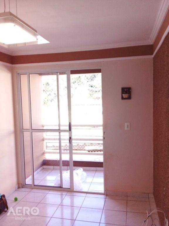 Apartamento à venda com 2 quartos, 60m² - Foto 16