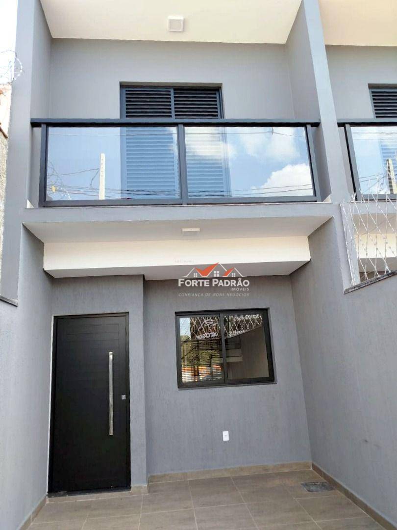 Sobrado à venda com 2 quartos, 80m² - Foto 1