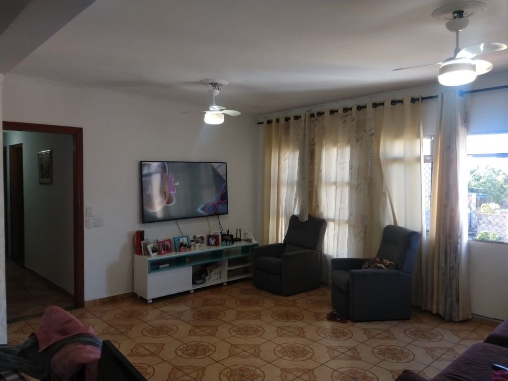 Apartamento à venda com 4 quartos, 150m² - Foto 18