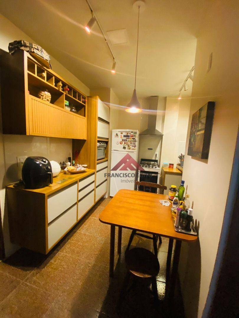 Apartamento à venda com 2 quartos, 80m² - Foto 10