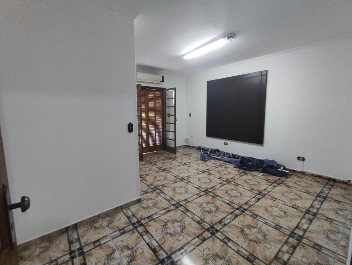 Prédio Inteiro para alugar com 2 quartos, 63m² - Foto 8