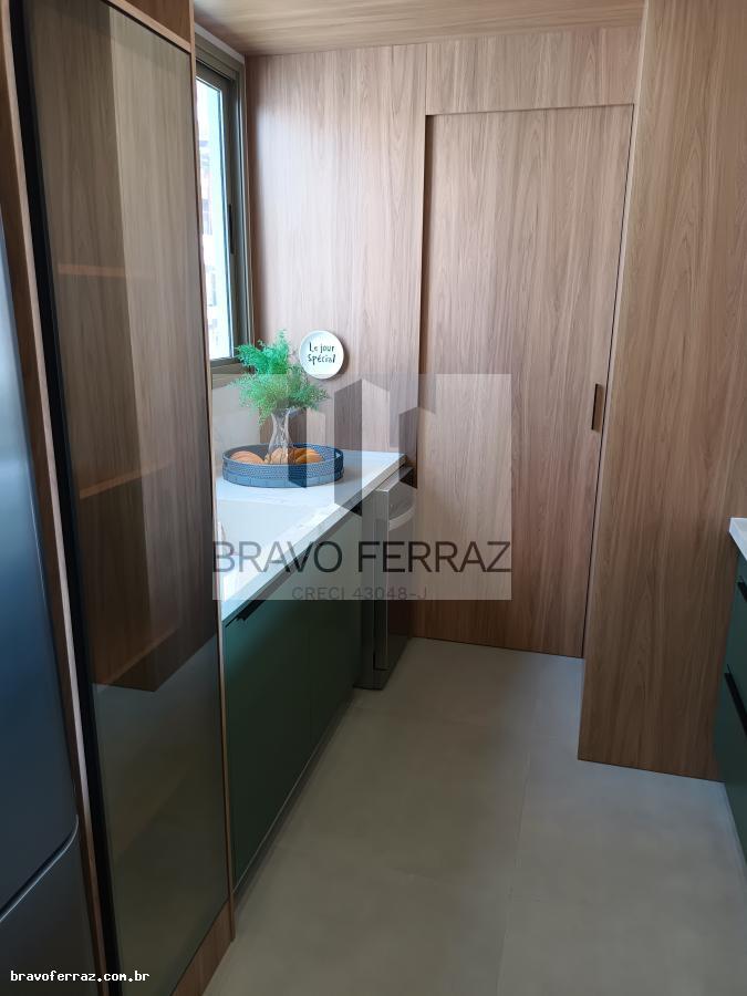 Apartamento à venda com 3 quartos, 128m² - Foto 26