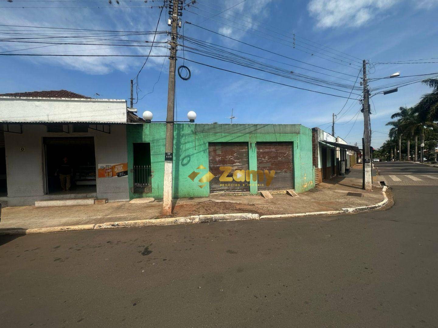 Prédio Inteiro à venda, 200m² - Foto 11