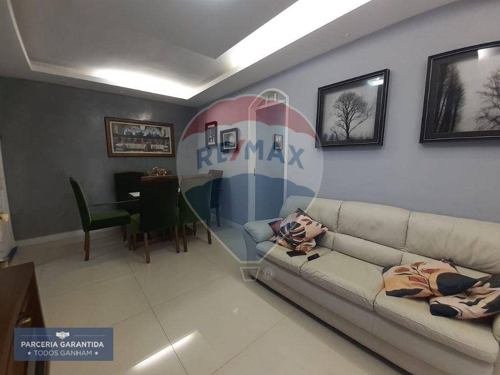 Apartamento à venda com 3 quartos, 90m² - Foto 4