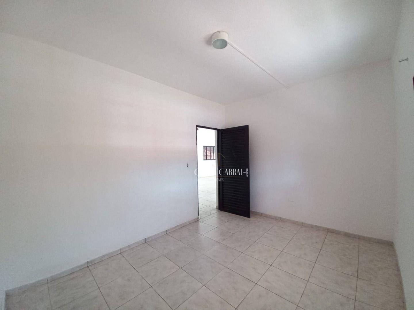 Chácara à venda e aluguel com 3 quartos, 200m² - Foto 22