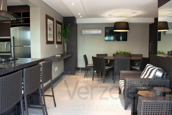 Apartamento à venda com 3 quartos, 136m² - Foto 32