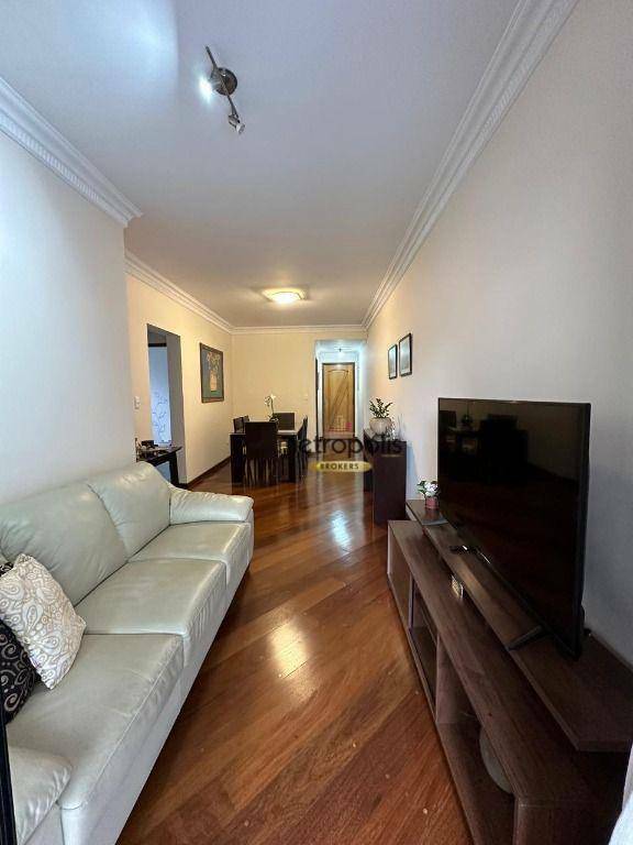 Apartamento à venda com 3 quartos, 104m² - Foto 1