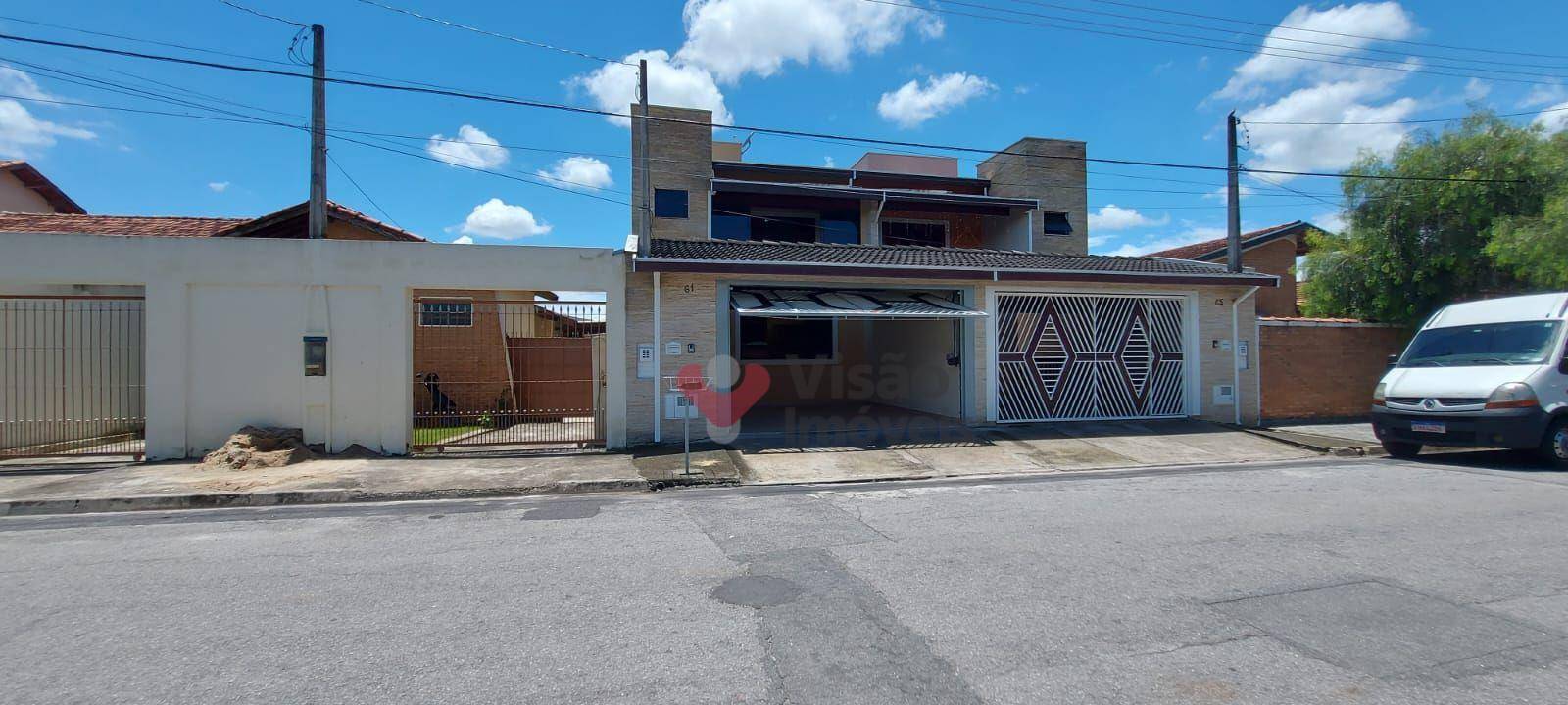 Sobrado, 3 quartos, 200 m² - Foto 1