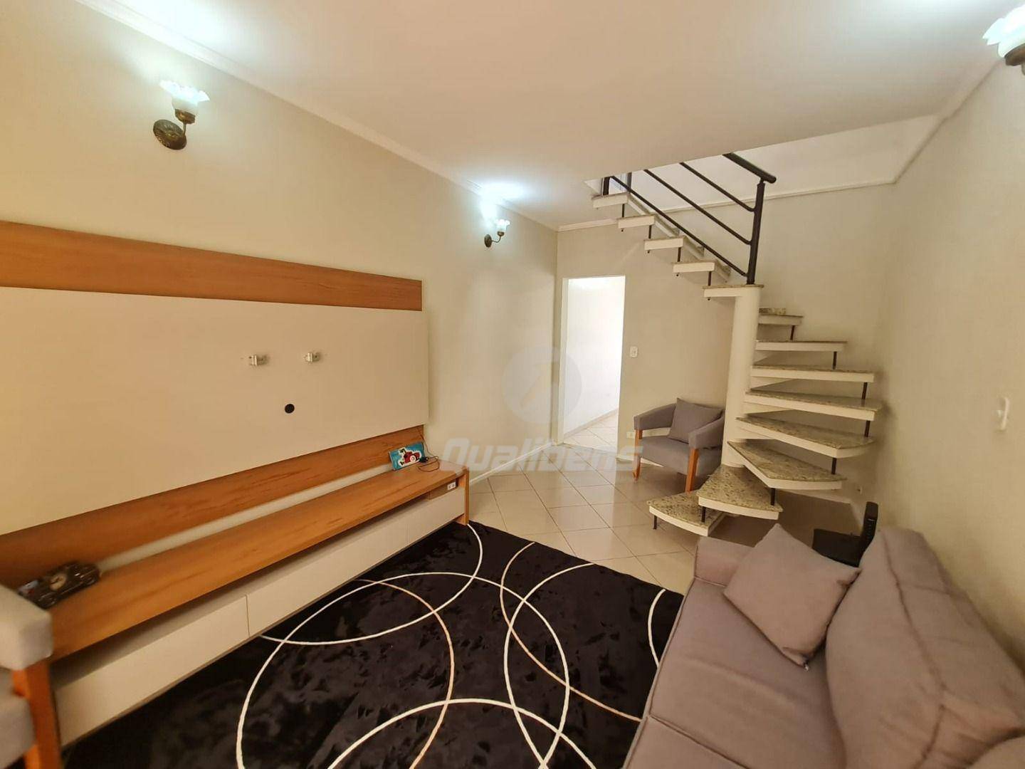 Sobrado à venda com 3 quartos, 181m² - Foto 1