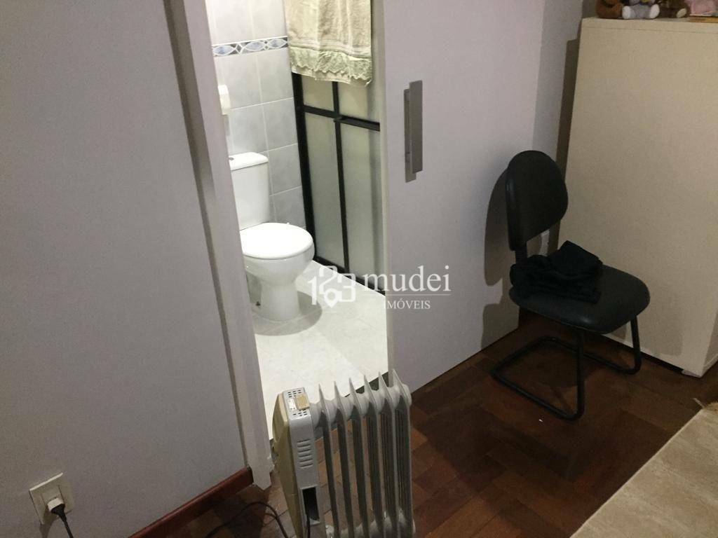 Casa de Condomínio à venda com 4 quartos, 235m² - Foto 23