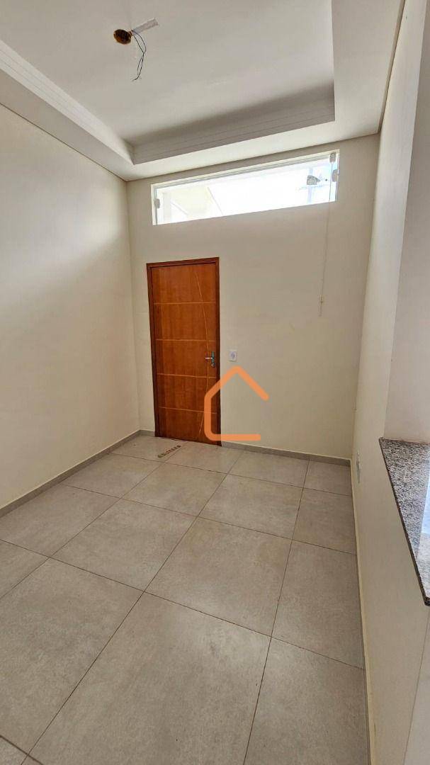 Casa à venda com 3 quartos, 90m² - Foto 9