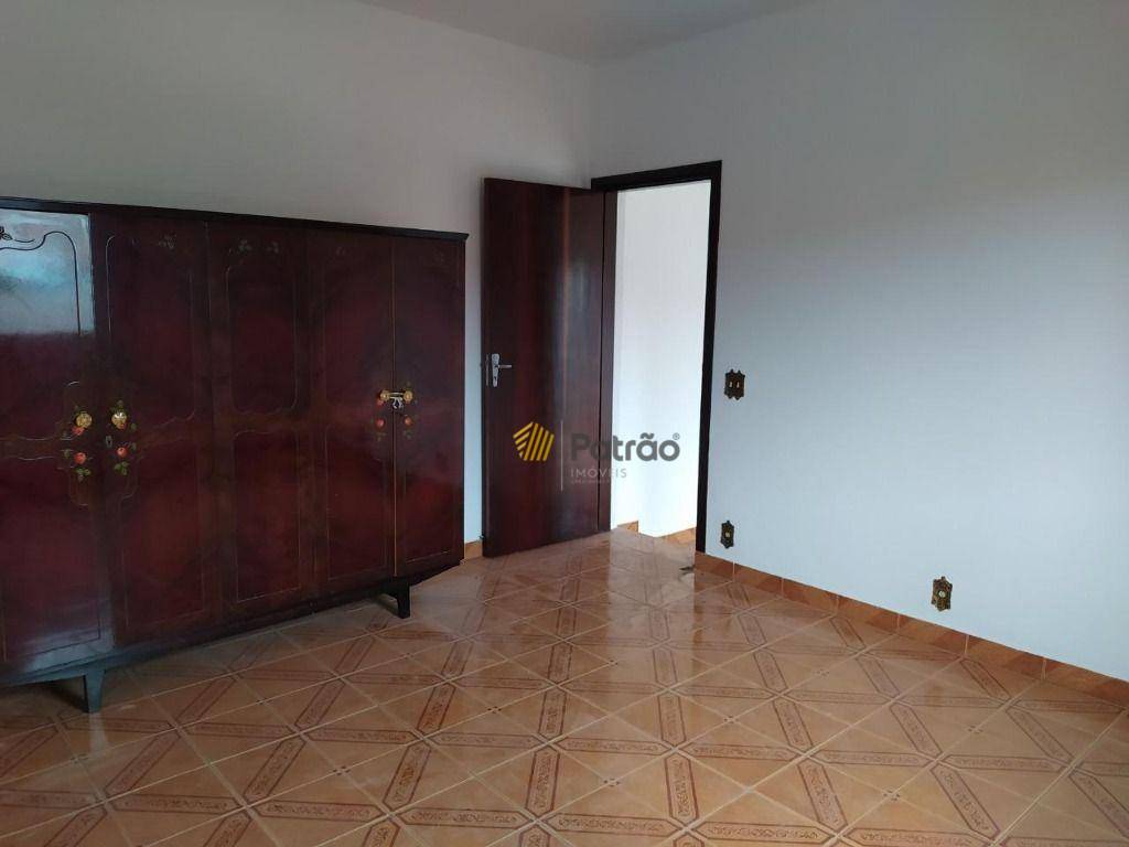 Sobrado à venda com 3 quartos, 300m² - Foto 14