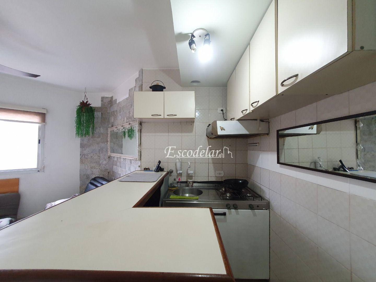 Apartamento à venda com 1 quarto, 24m² - Foto 2