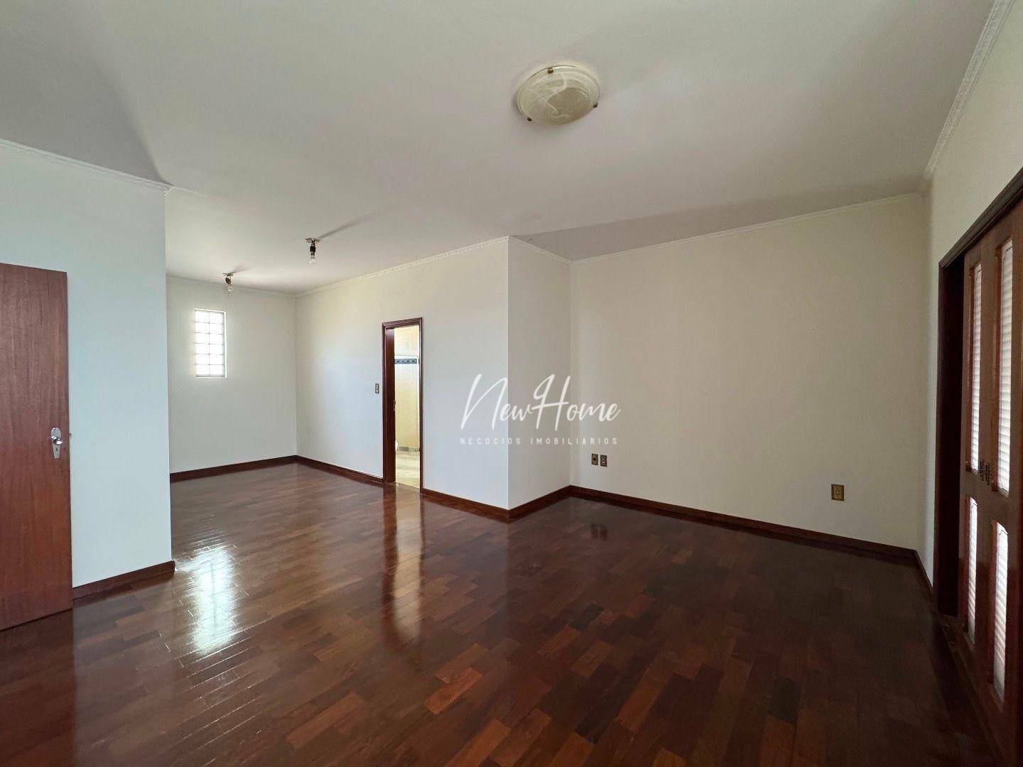 Casa à venda com 3 quartos, 240m² - Foto 13