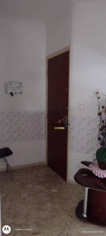 Apartamento à venda com 1 quarto, 50m² - Foto 4