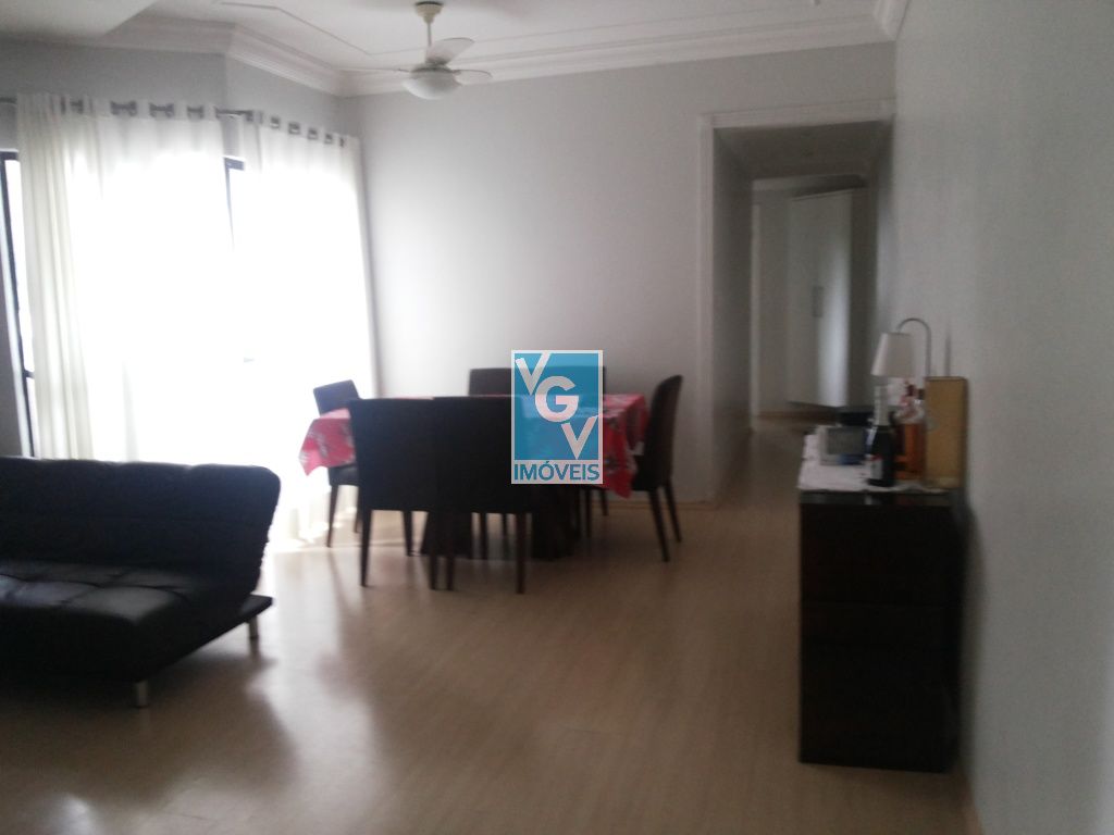 Apartamento à venda com 2 quartos, 80m² - Foto 7