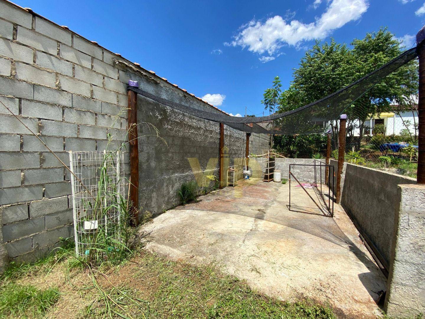 Chácara à venda com 2 quartos, 200m² - Foto 5