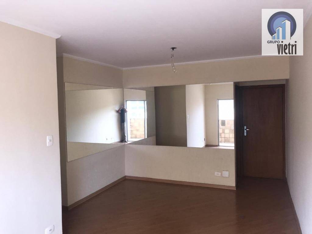 Apartamento à venda com 3 quartos, 90m² - Foto 1