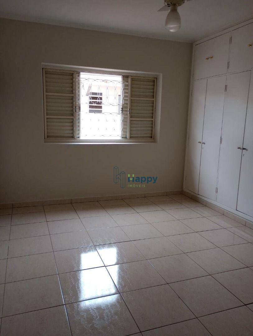 Casa para alugar com 4 quartos, 180m² - Foto 6