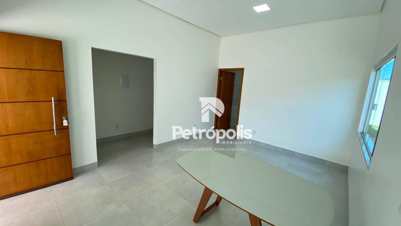 Casa à venda com 3 quartos, 119m² - Foto 4