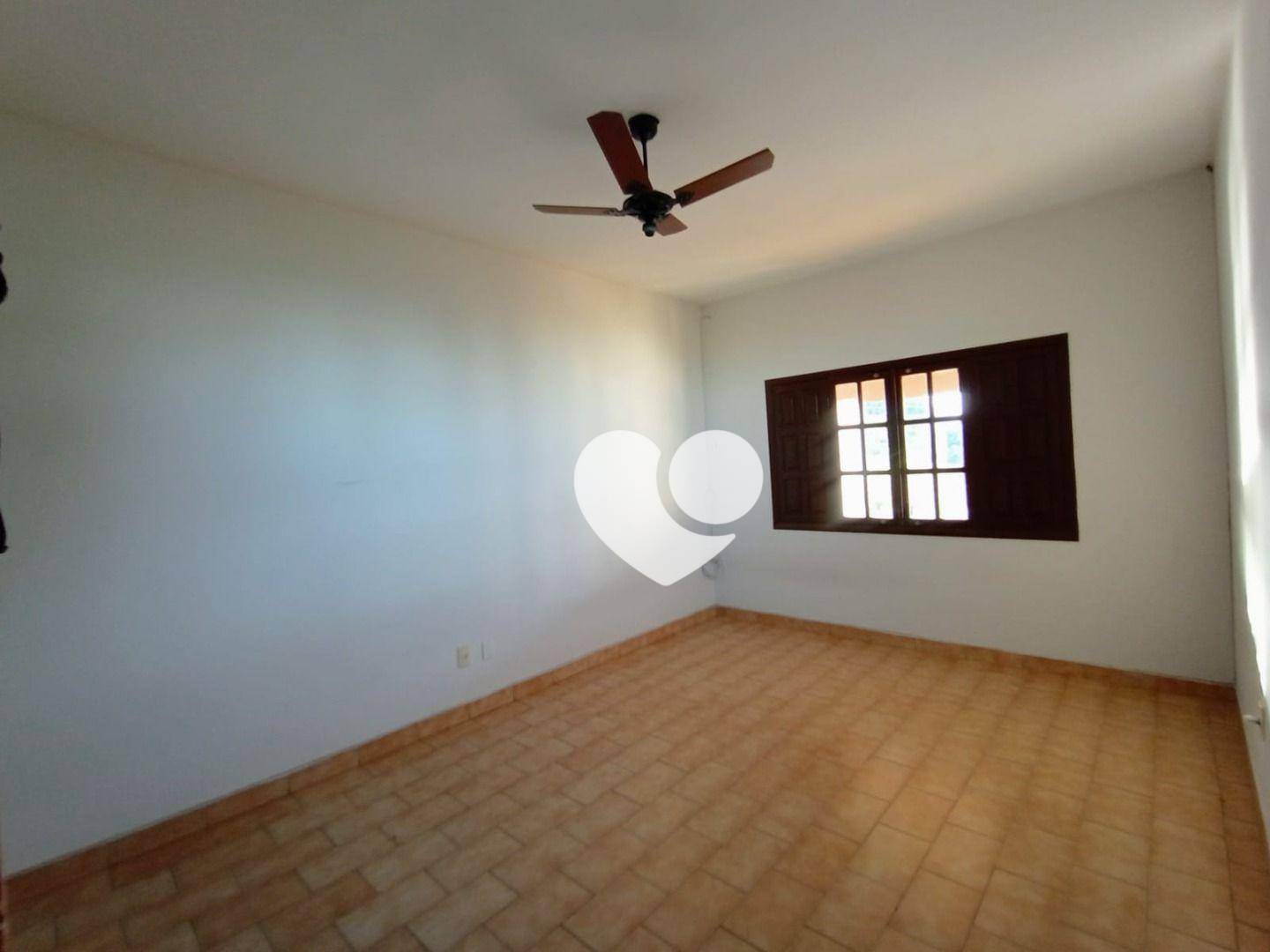 Casa para alugar com 6 quartos, 436m² - Foto 16