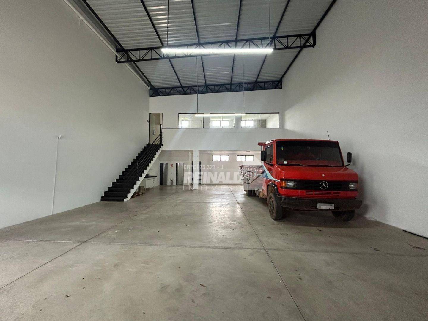 Depósito-Galpão, 220 m² - Foto 1