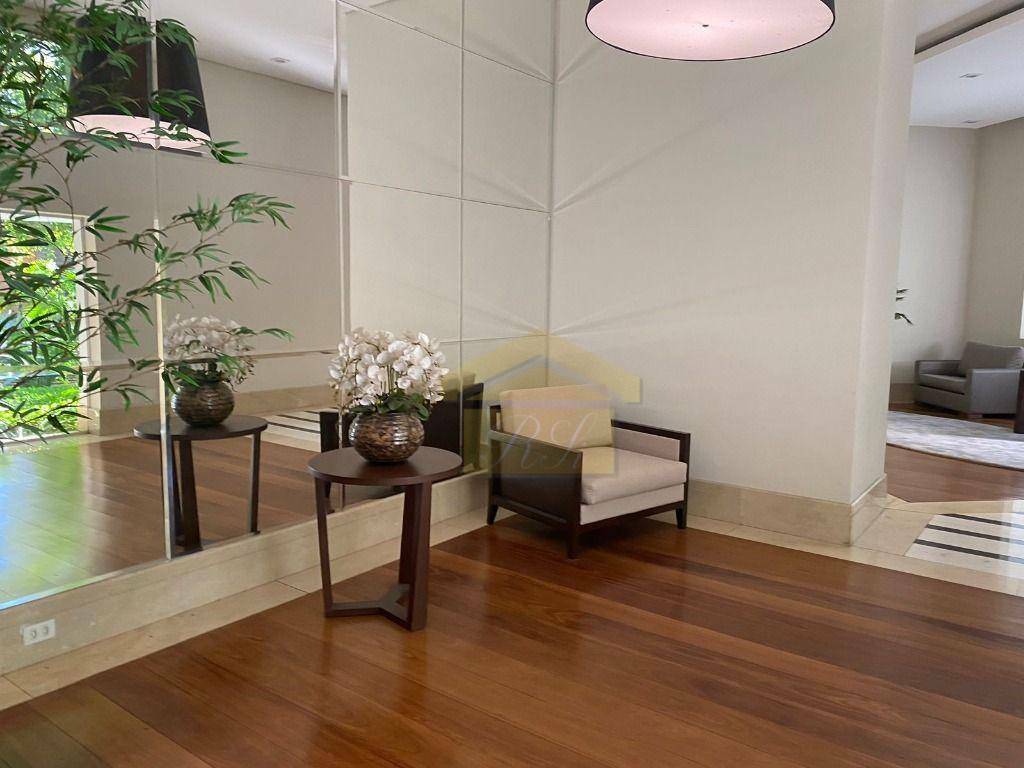 Apartamento à venda com 4 quartos, 209m² - Foto 19