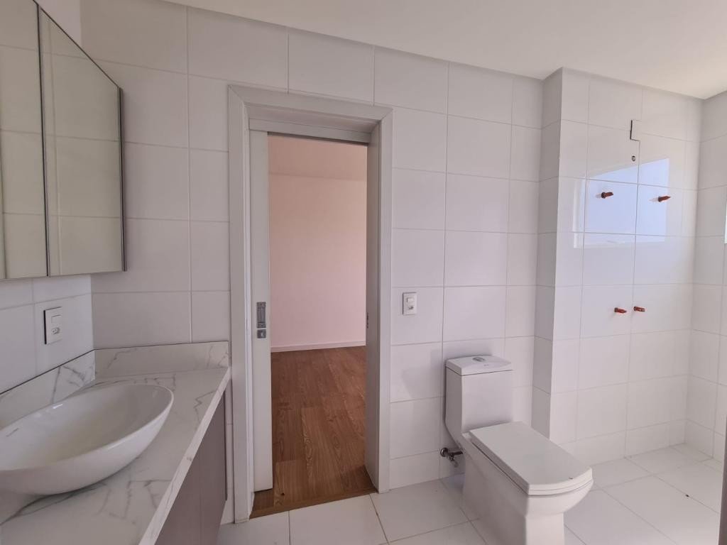 Apartamento à venda com 3 quartos, 138m² - Foto 6