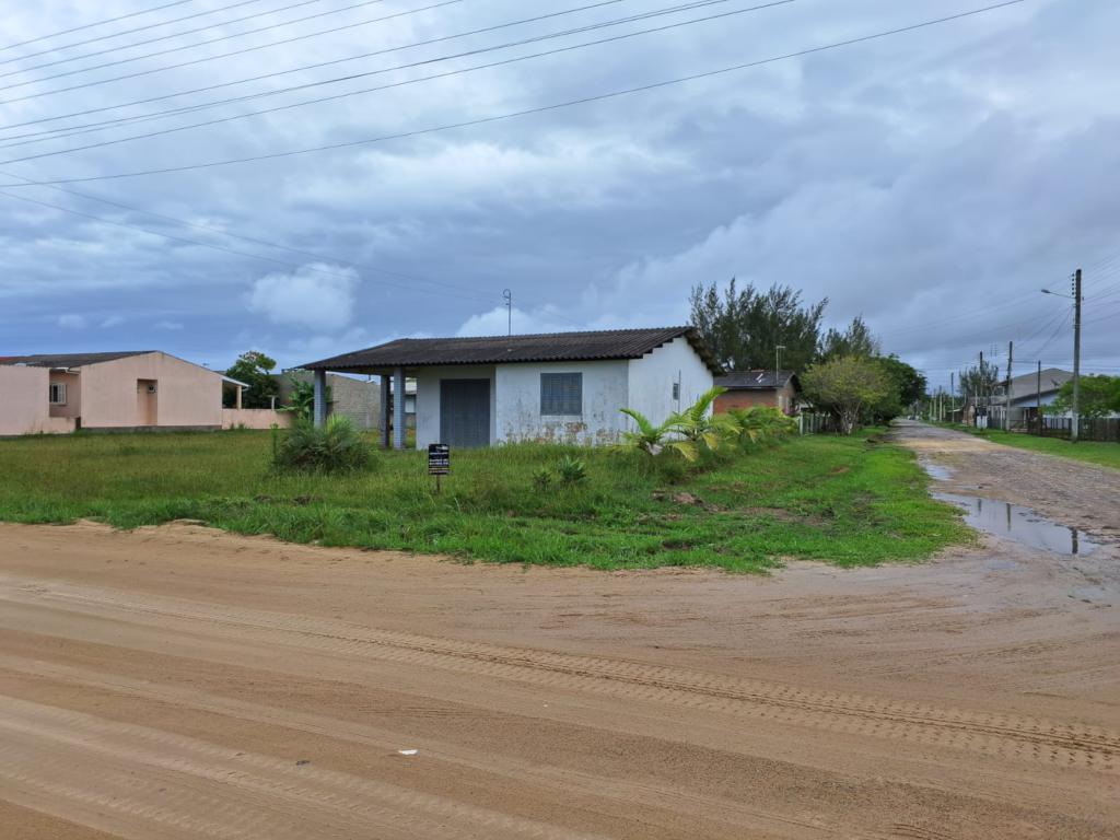 Casa à venda com 2 quartos, 95m² - Foto 2