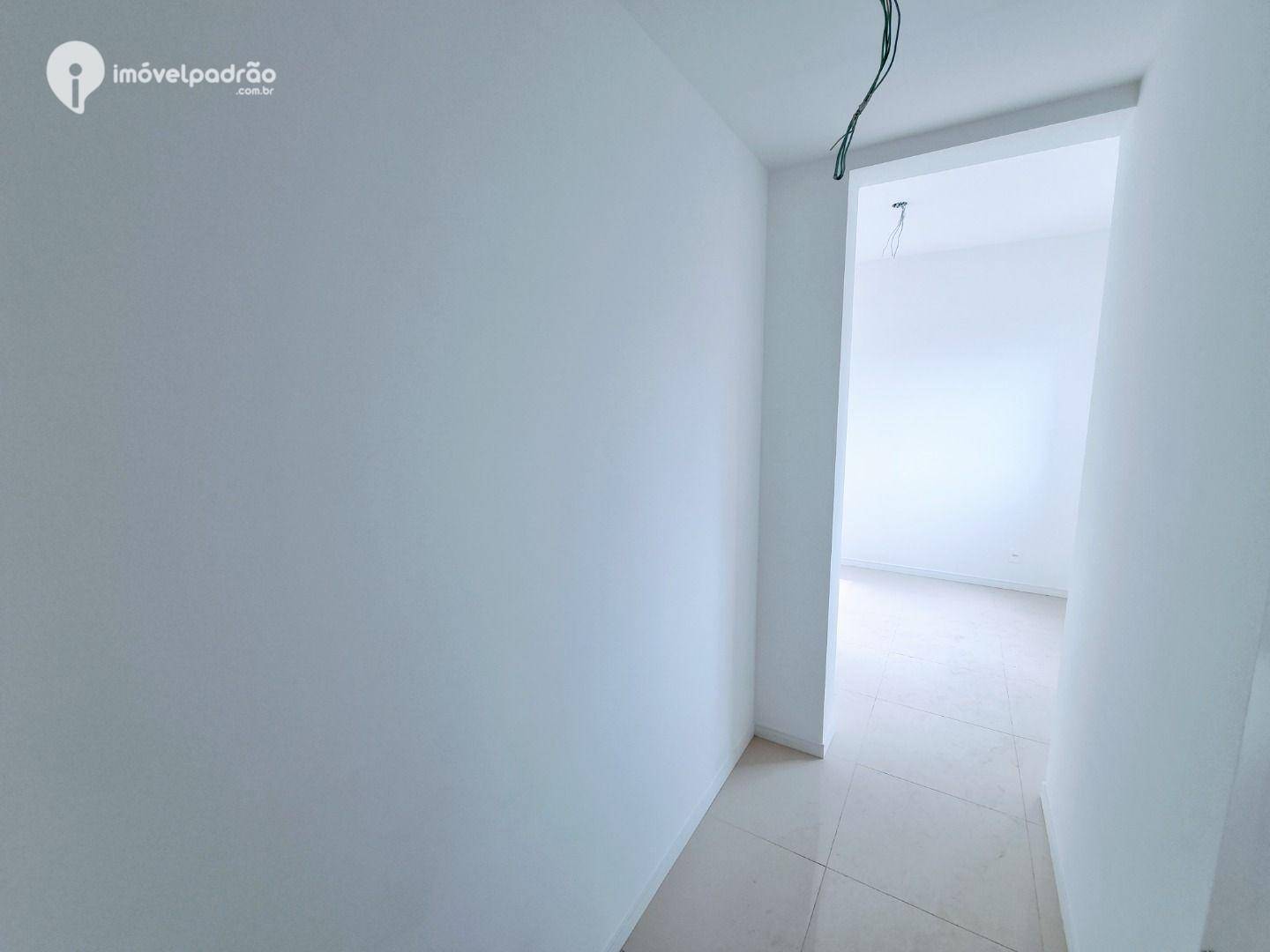 Apartamento à venda com 3 quartos, 125m² - Foto 17