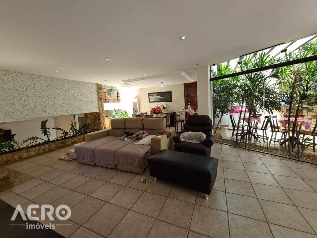 Casa de Condomínio à venda com 3 quartos, 320m² - Foto 41