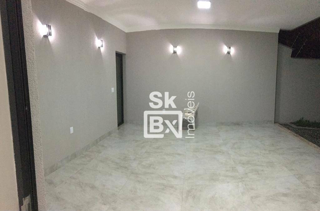 Casa à venda com 3 quartos, 150m² - Foto 4