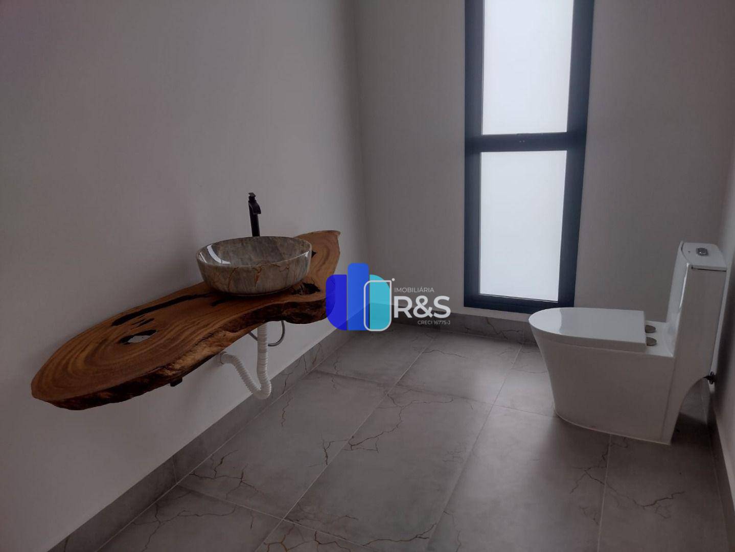 Casa de Condomínio à venda com 3 quartos, 642m² - Foto 3