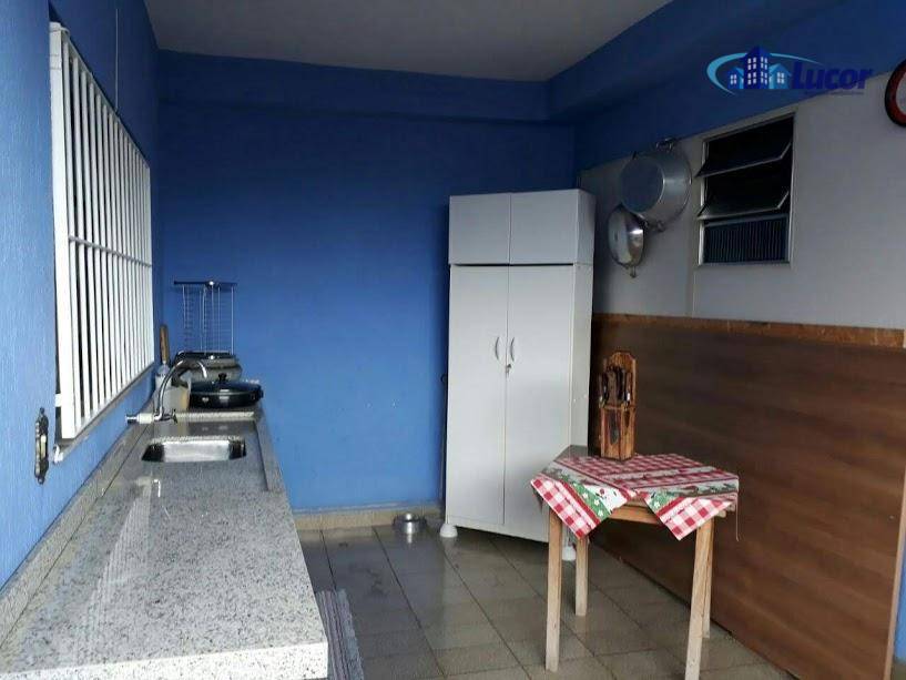 Casa à venda com 4 quartos, 195m² - Foto 14