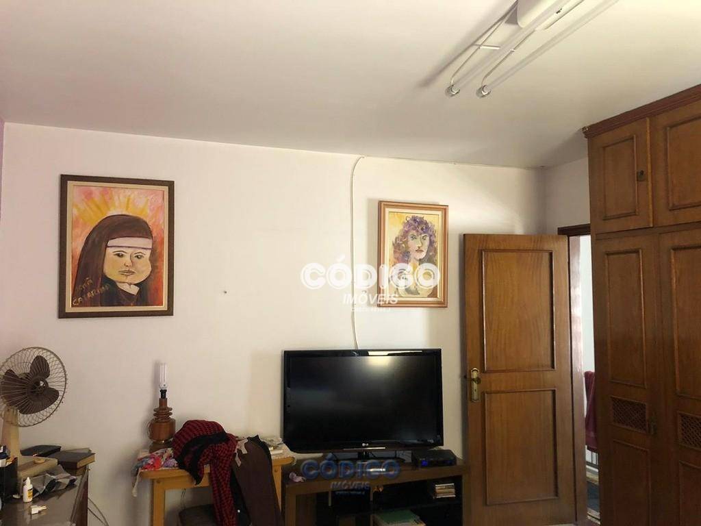 Sobrado à venda com 3 quartos, 200m² - Foto 13