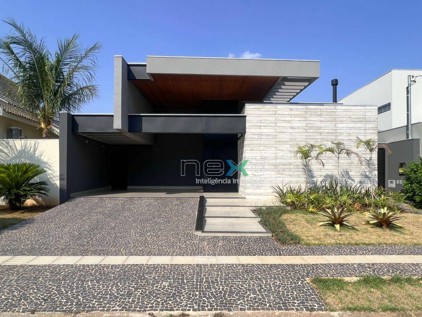 Casa de Condomínio à venda com 3 quartos, 243m² - Foto 1