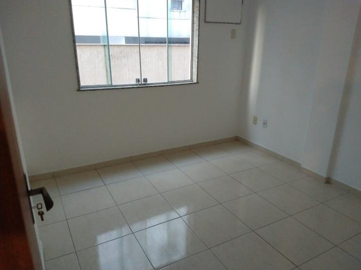 Apartamento à venda com 2 quartos, 70m² - Foto 8