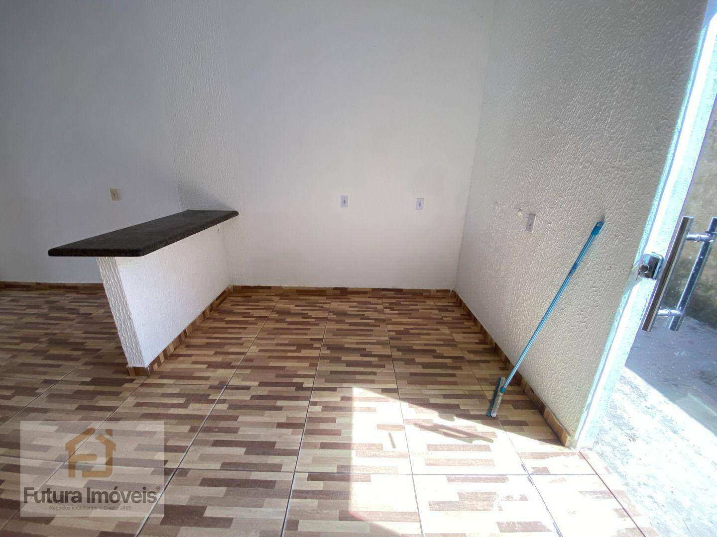 Casa para alugar com 2 quartos, 65m² - Foto 5