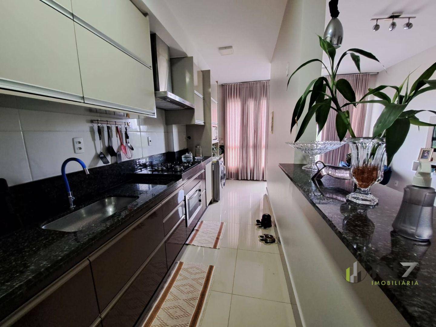 Apartamento à venda com 2 quartos, 60m² - Foto 18