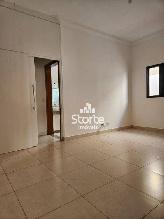 Casa de Condomínio à venda com 3 quartos, 182m² - Foto 9