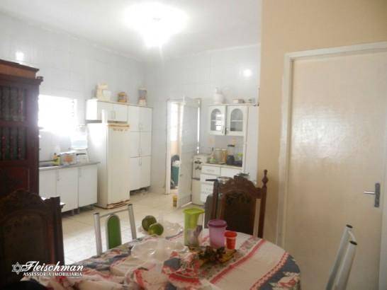 Casa à venda com 4 quartos, 160m² - Foto 3