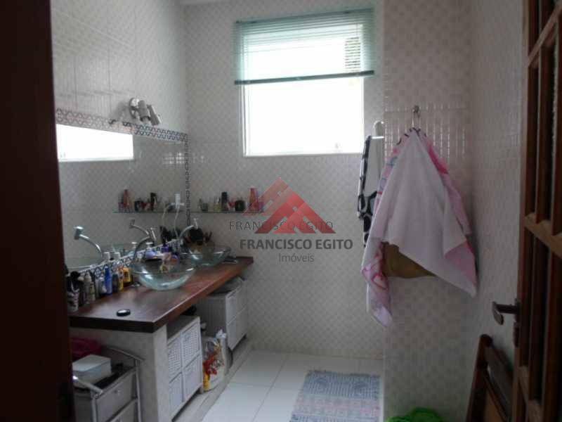 Casa de Condomínio à venda com 2 quartos, 300m² - Foto 14