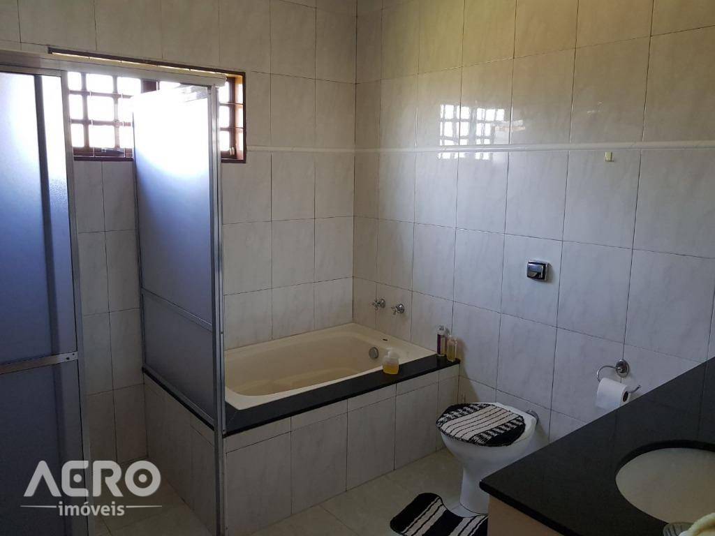 Chácara à venda com 5 quartos, 530m² - Foto 55