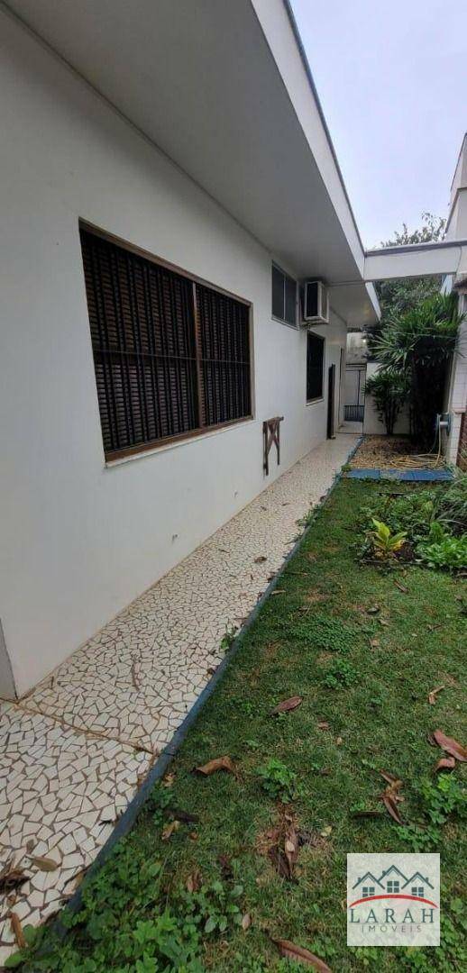 Casa à venda com 3 quartos, 300m² - Foto 5