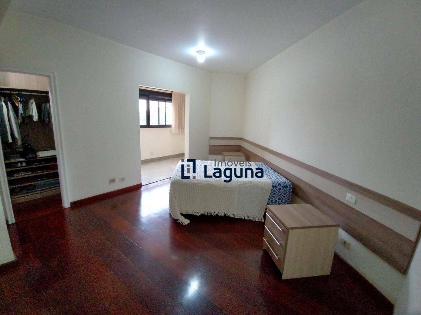 Apartamento à venda com 5 quartos, 300m² - Foto 22