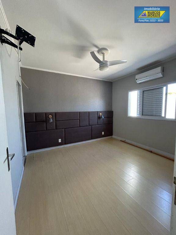 Casa para alugar com 3 quartos, 135m² - Foto 14