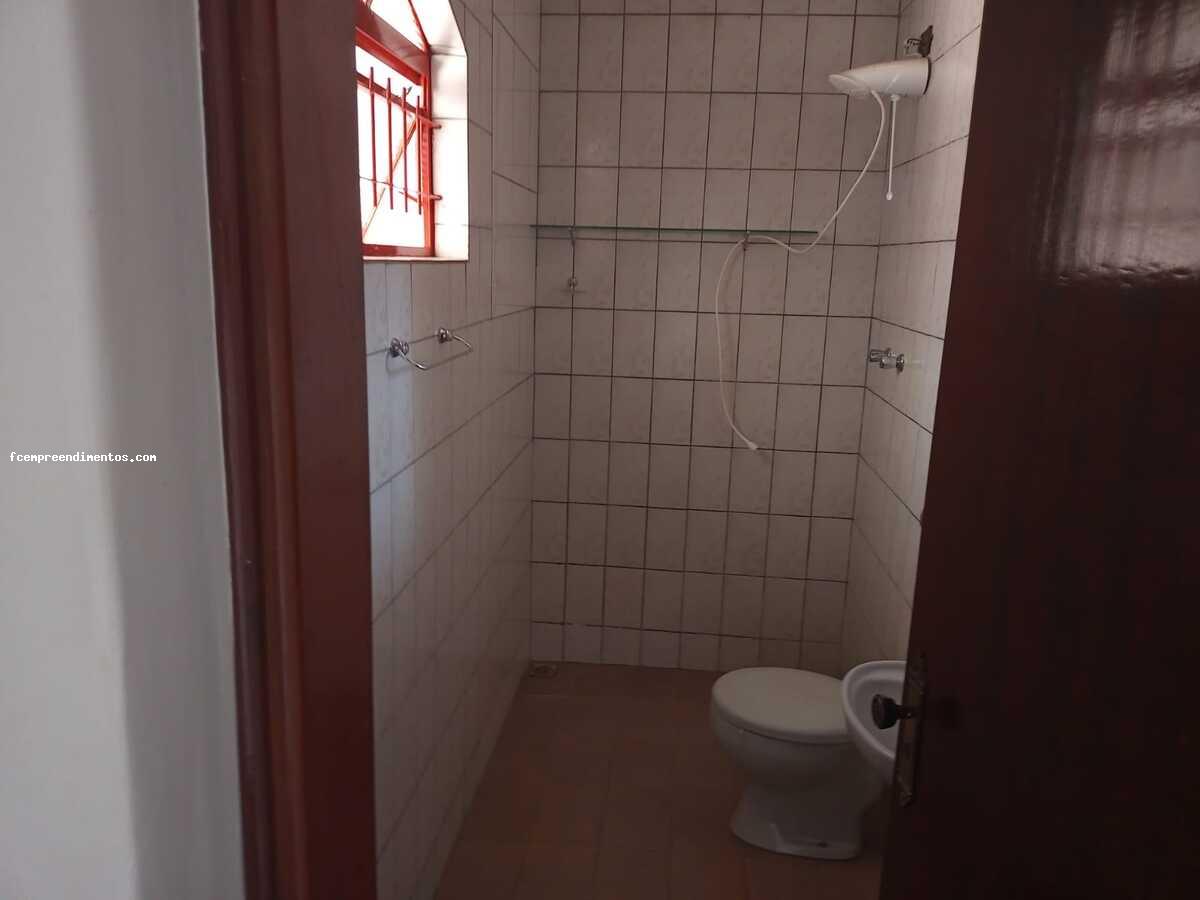 Casa à venda com 3 quartos, 200m² - Foto 7