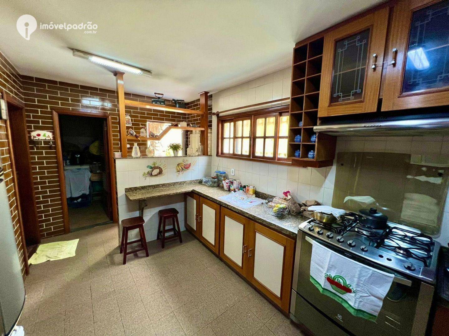 Casa à venda com 4 quartos, 800m² - Foto 31