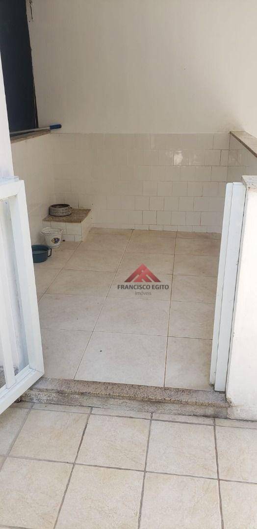 Casa à venda com 3 quartos, 400m² - Foto 21